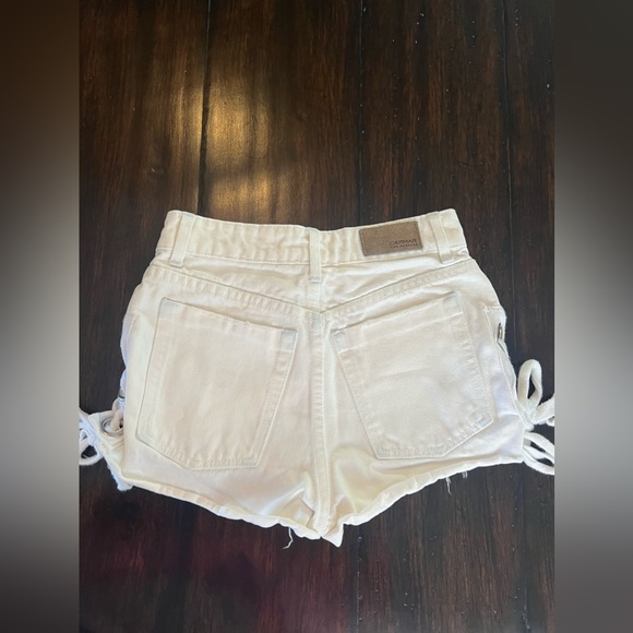 CARMAR white denim lace up shorts - size 24 - Picture 2 of 5